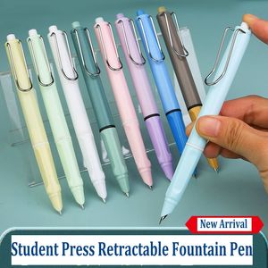 Upgrade Student Druk op kalligrafie Fountain Pen Multi-colour plastic Klik op actie Geen lekkage intrekbare fonteinpen met extra NIB 0,38 mm voor schrijven