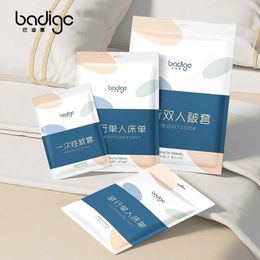 Material mejorado Comfort100% New Polypropilen SMMS Fabric Hotel Redding Bass Bat de sábanas de hotel de esterilización suave Juego de ropa de cama
