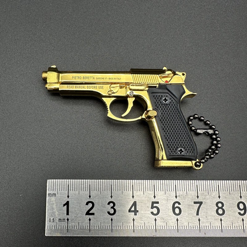 Uppgraderad version 1: 3 Full Metal 92F Pistol Gun Model Pendants Alloy Pistol Shape Keychain Fidget Toy Mini Pistol Nyckelkedjor för män Make Boys Gift 070