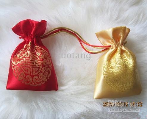 Lucky Trekkoord Satijn Stof Kleine Sieraden Gift Tassen Chinese Etnische Stijl Bruiloft Party Verpakking Pouches Maat 9 * 12 cm 200 stks / partij