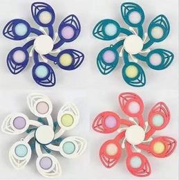 Gratis nieuwigheid Fidget Spinner Toys Party Anti Gunst Spinning Volwassen Kinderen Grappige Flip Finger Toy Sleutelhanger Stress Reliever DHL