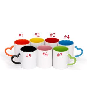 Tasses de revêtement de couleur intérieure d'impression de poignée en forme de coeur d'ups tasses de transfert de chaleur vierges personnalisées de bricolage