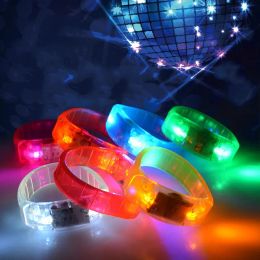 UPS Muziek Geactiveerde geluidscontrole LED Flashing Bracelet Light Up Bangle Polsband Club Party Bar Cheer Luminous Hand Ring Glow Stick Night Light Z 4.3