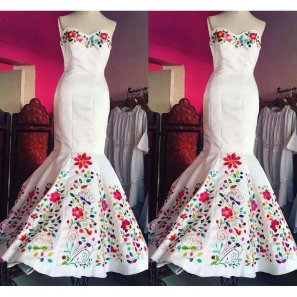 UPS Vintage mexicain brodé robe de mariée Chic blanc Satin chérie haut Corset dos robes formelles pour la mariée