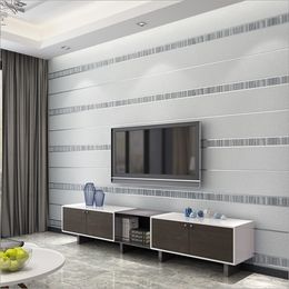 Rollo de papel tapiz de rayas de lujo para dormitorio, Fondo de sala de estar, papel de pared, no tejido, flocado, pegatina de pared en relieve 3d, plateado y blanco