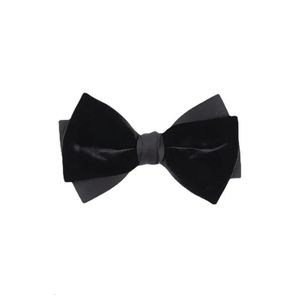 Mariage haut de gamme Mariage Groomsman Vin Red Velvet Bow Tie Men de la costume Black Bow240409