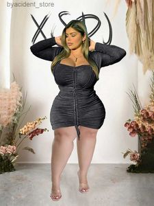 Robes sexy urbaines Robes pour femmes, grande taille, col en V, robe moulante audacieuse, manches longues, élégante, sexy, courte, serrée, vente en gros, livraison directe L240309