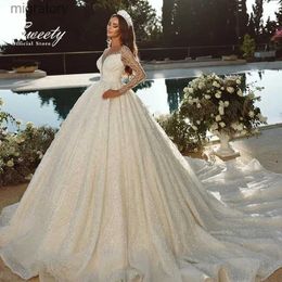 Robes sexy urbaines robe De mariée De luxe en mousseline De soie avec perles dentelle paillettes robe De bal train manches longues col rond mariée bouton Vestido De Novia yq240329