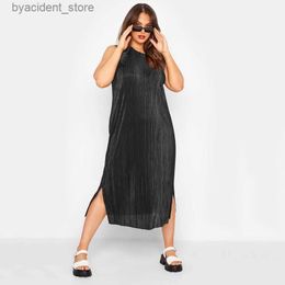 Urban Sexy Dresses Plus Size Summer Elegant Plisse Midi Dress Femmes Sans Manches Lâche Casual Tank Dress Fente Latérale Grande Taille Droite Robe De Bureau L240309