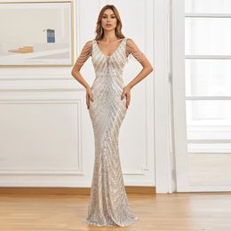 Robes Sexy urbaines YIDINGZS robe de bal longue en paillettes argent tenue de soirée Sexy un col en V profond avec perles 18691 231206