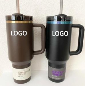 US Stock Chocolat Or 40oz Noir Chroma Gobelet réutilisable avec logo avec poignée et paille Tasse de voyage isolée en acier inoxydable Cosmo rose Gobelet pour garder les boissons froides