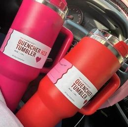 US Stock Cosmo Pink Parada 40oz en acier inoxydable CO Branded Flowstate Tumbler 40 oz extincteur H2.0 Cadeau cadeau de la Saint Valentin Target Red Target Pink Winter Coupes Skimmery 0119