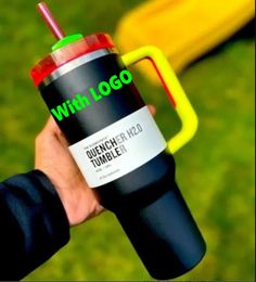 Stock estadounidense neon negro estelares de invierno cosmo rosa con 1: 1 logotipo ascensor h2.0 40oz tazas de acero inoxidable con tazas de mango de silicona y tazas de automóvil