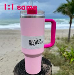 Stock de EE. UU. PINK Flamingo 40 oz Quencher H2.0 Tazas de café Tazas Viajes para acampar Taza para auto Vasos de acero inoxidable Tazas Mango de silicona Regalo del día de San Valentín 1: 1 Mismo logotipo