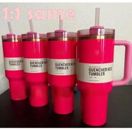 Stock américain PINK Parade 40oz Quencher H2.0 Tasses Tasses Camping Voyage Tasse de voiture Gobelets en acier inoxydable Tasses avec poignée en silicone Cadeau de Saint-Valentin avec 1: 1 Même logo u0120