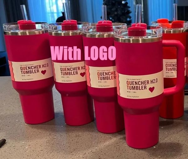 Stock américain avec logo Cosmo Winter Pink Flamingo Tumbler Agent de trempe H2.0 Réplique Couvercle de tasse de 40 oz et paille 1: 1 même tasse de voiture Bouteille d'eau Target Rouge 33