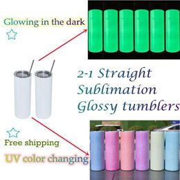 Entrepôt américain 20oz Gobelets à sublimation droits UV Changement de couleur foncé brillant avec pailles claires Double paroi en acier inoxydable Vac293n