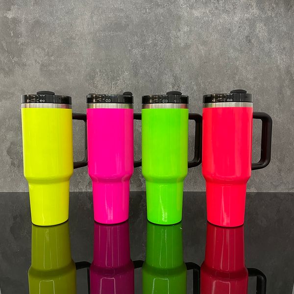 Entrepôt américain grande capacité 40oz couleurs néon sublimation vierge gobelets brillants tasses de voyage en plein air bouteille d'eau thermos Quencher avec poignée et pailles