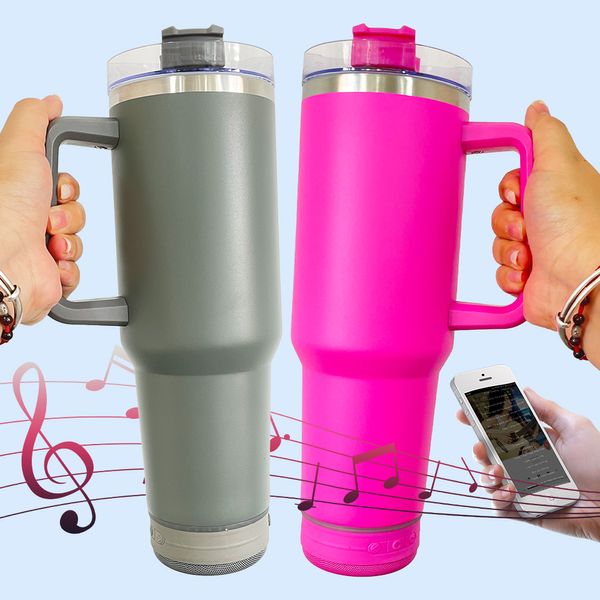 Almacén de EE. UU. Vaso grabado con láser con recubrimiento en polvo de color mate de 40 oz Reproductor de música inteligente inalámbrico Altavoz de carga USB Botella de agua termo con aislamiento para deportes al aire libre