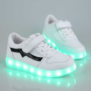 USB Opladen Kids Schoenen Gloeiende Sneakers LED met Licht Up Casual Jongens Meisjes Schoenen Zuigeling LED Lichtgevende Schoenen Kinderen Sneakers G1025