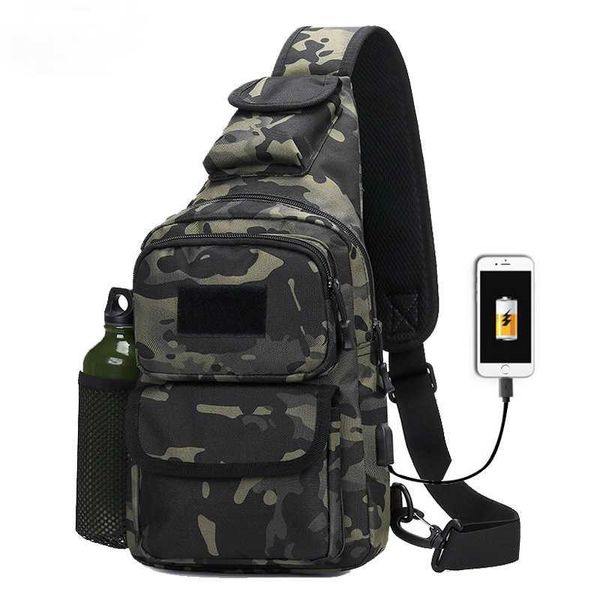 Sac de poitrine USB Sac à dos de camping à épaule unique Sacs de sport tactiques militaires Randonnée en plein air Armée Mochlia Molle Camo Sack Q0721