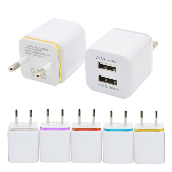 Cargador de pared USB 2A5V Puerto dual Cubo Adaptador de corriente Enchufe Bloque Caja de carga Ladrillo para teléfonos iPhone Samsung LGHTCMotoAndroid