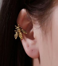 Ushaped Little Bee oreille Cuffs Femmes Single Insect Alloy Ear Oret Ored Clip European Retro Animal Metal Animal sans piercing Boucles d'oreilles F9464466