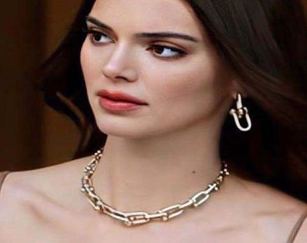 Chaîne épaisse ushapée U Collier Womens Sliver Gold Chain Gold Iced Pendants Hip Hop Jewelry Pendant Colliers Creative Colliers Jew8397905