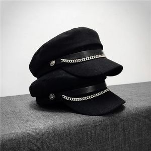 Bérets militaires noirs avec chaîne pour femmes, casquette militaire plate, chapeau Salior, voyage pour filles, peintres, automne et hiver, 240229