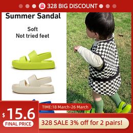 Utune Kid's Sandals Slippers 6-12y Boys and Girls Two Band Tlide Eva épaisse semelle pour tout-petits chaussures de jardin doux à l'extérieur de la plage Pantufa