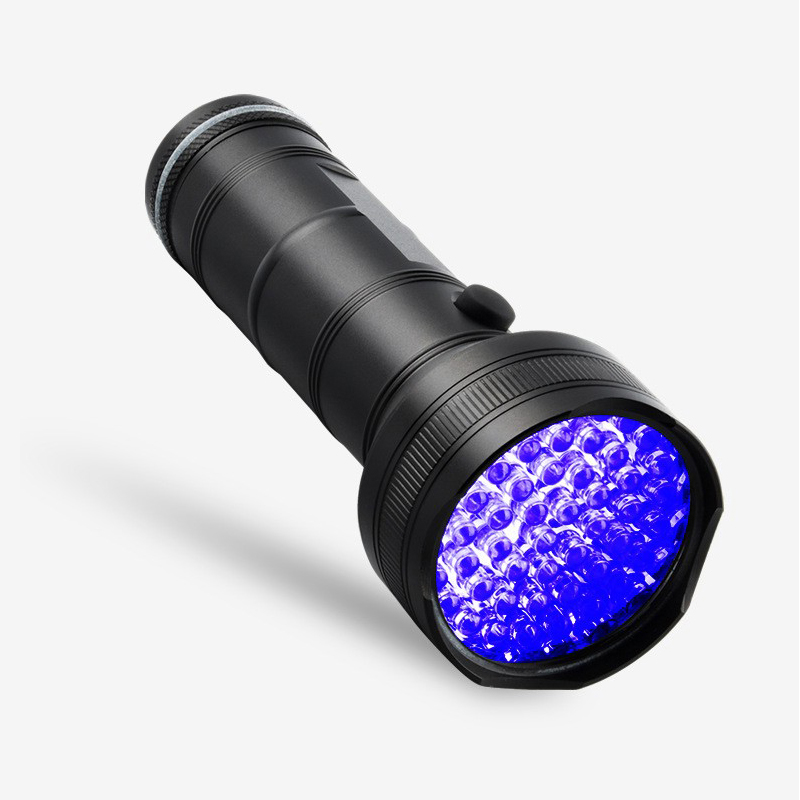 Lampe de poche UV Torches d'éclairage portables 51 LED 395 nM Portable lumière noire détecteur d'urine et de taches pour animaux de compagnie lampes de poche usastar