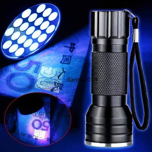 Lampe de poche LED UV 21 LED 395nm lampe torche ultraviolette détecteur de lumière noire pour les taches d'urine de chien et les punaises de lit torche extérieure