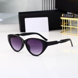 UV400 luxe lunettes de soleil lentilles résistant aux radiations personnalisé rétro femmes petit cadre lunettes plaque avancée 32068