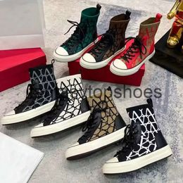 V-Buckle VT LaceUp Valentines FlatTravel Valentijnsschoenen Sneaker Lady Letters Dames Vrouw Trainers Leermode Loafers Gym Running High Top Casual Boots Lar