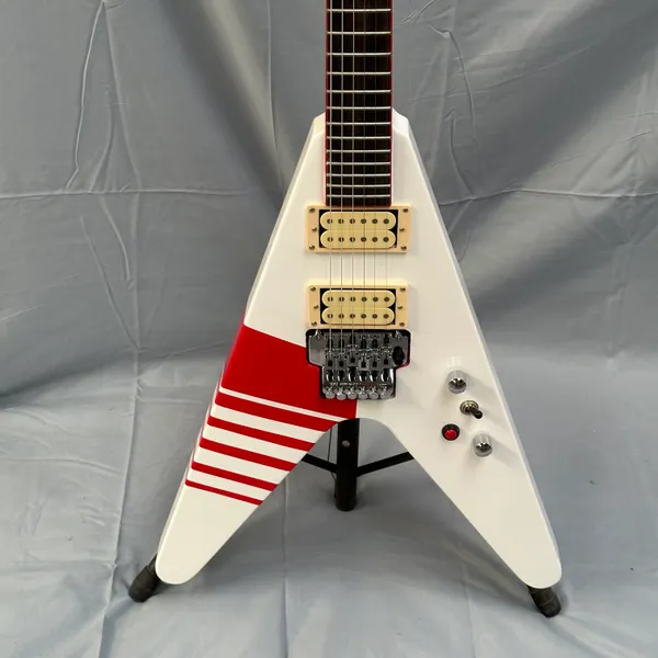 V guitare électrique blanc jak marque blanc couleur rouge rayé livraison gratuite