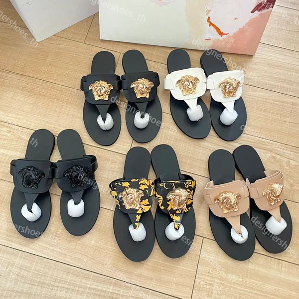 V Tongs Pantoufles Été Piscine Métal Sandale Chaussures Casual Luxe Plage Mocassins Designer Mules Fille Diapositive Plate Femmes Hommes Sliders