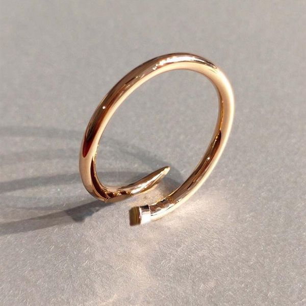 V Gold 2022 Nail à anneau mince en or rose plaqué pour les femmes et les bijoux de mariage homme ont une boîte de tampon Emballage PS3136A217T