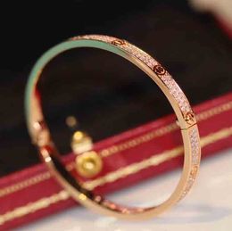 V or Bracelet de bande punk de luxe de qualité avec deux lignes de diamants en plaqué rose 18 carats et couleur platine pour les femmes cadeau de bijoux de mariage mère ont la boîte PS4208
