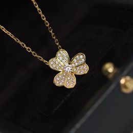 V or matériel pas de fondu pas de changement couleur fleur avec diamant femmes punk collier bijoux de mariage cadeau PS3440170s
