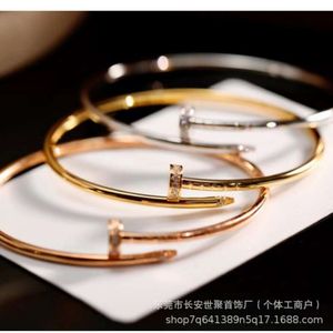 V-Gold Second Generation Fine Edition Elastic Head Tail Nail diamant pour femmes et hommes Bracelet CNC CNC Set