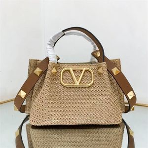 V Grote capaciteit Stroweven strandtas klinknagel ontwerper Handtas vrouwen raffia's crossbody schouder luxe luxur heren buiten vakantiekoppeling zomerse tas shopper tassen acation s s