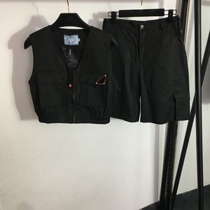 Vestes Cargo à col en V, gilets noirs, Shorts, Design de poche à la mode, ensemble short et haut, Style de rue, survêtement de personnalité
