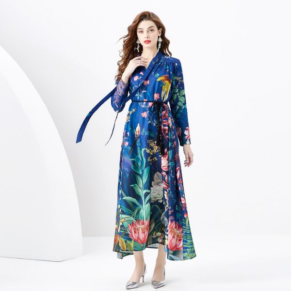 Col en V Floral Bleu Maxi Resort Robe À Manches Longues Élégant Designer Femmes Vintage Imprimé Swing Robes Ruban Bow Printemps Dames A-ligne Casual Beach Party Vêtements 2024