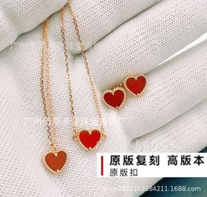 V-ketting Fanjia klein rood hart liefdesketting vrouwelijk 925 verzilverd 18K roségouden hartarmband klein rood hart oorbellen rode agaat