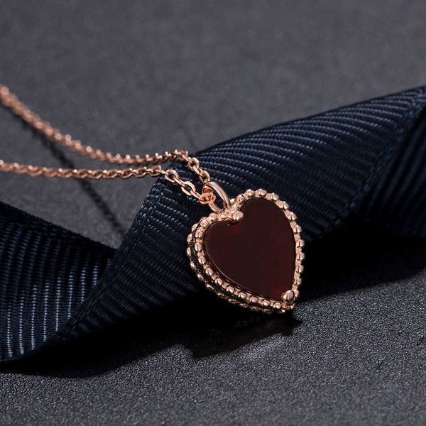 Collar en V Nuevo collar con colgante de ágata roja en forma de corazón pulsera de oro rosa de alta calidad de estilo japonés y coreano de plata s925