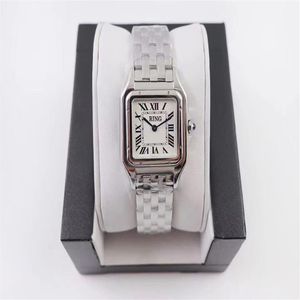 V6 Fashion Couples Diamond Watch avec chronomètre à quartz automatique en acier inoxydable de haute qualité pour dames avec noble et élégant2949