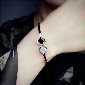 Bracelet Vac New Titanium Steel Clover Elements Simple Fashion Fashion Corée Rose Rose Bijoux Decoration Fashion Bracelet Femmes