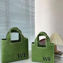 Vacaciones Verano Bolsa de viaje Hierba Bolsas de playa Mujeres Bolso de paja Monedero Moda clásica Bordado Letra Alta calidad Tejidos a mano Totes Compras de paja 4 colores