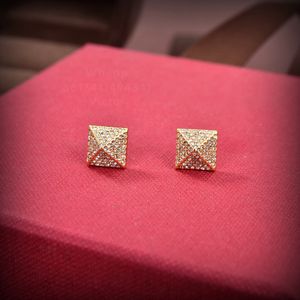 VaIentino Boucles d'oreilles designer pour femme reproductions officielles 5A T0P cadeaux premium Plaqué or 18 carats diamant taille européenne bijoux mode avec boîte 005