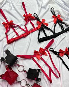 Valentijnsdag Bowknot Lingerie Open Bh Lace Up Sexy Ondergoed Erotische Outfit Crotchless Naked Porno Ongecensureerde Bilizna Set Gift